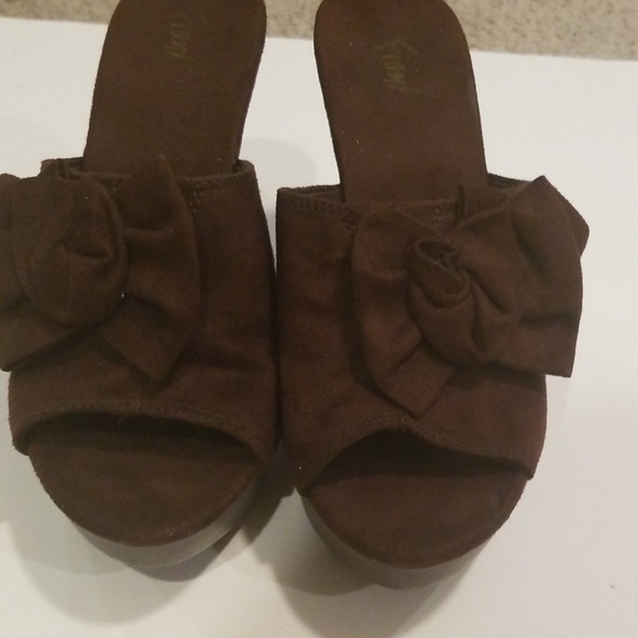 Fioni heeled sandals with bow - Picture 2 of 8